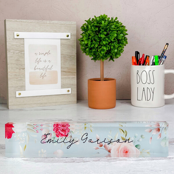 custom acrylic desk plate